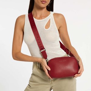 Plunder with Webbed Strap-brand-Moda Bella Shoes