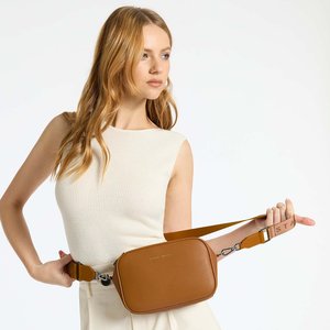 Plunder with Webbed Strap-brand-Moda Bella Shoes